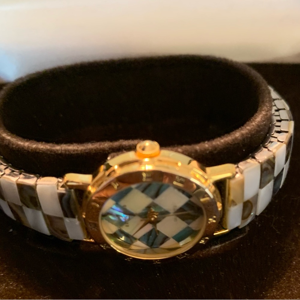 LA Express Watch - Picture 3 of 4